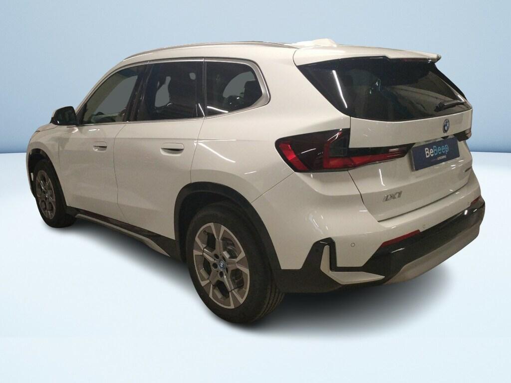 BMW iX1 edrive 20 X-Line