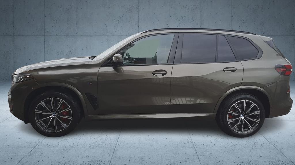 BMW X5 xdrive30d mhev 48V xLine auto