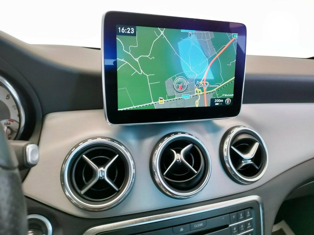 Mercedes GLA 200 d (cdi) Premium 4matic auto