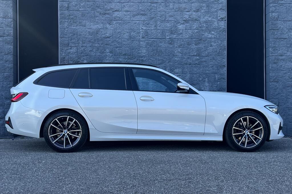BMW Serie 3 320d Touring mhev 48V xdrive Sport auto