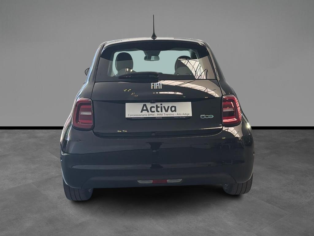 Fiat 500 e 3+1 La Prima
