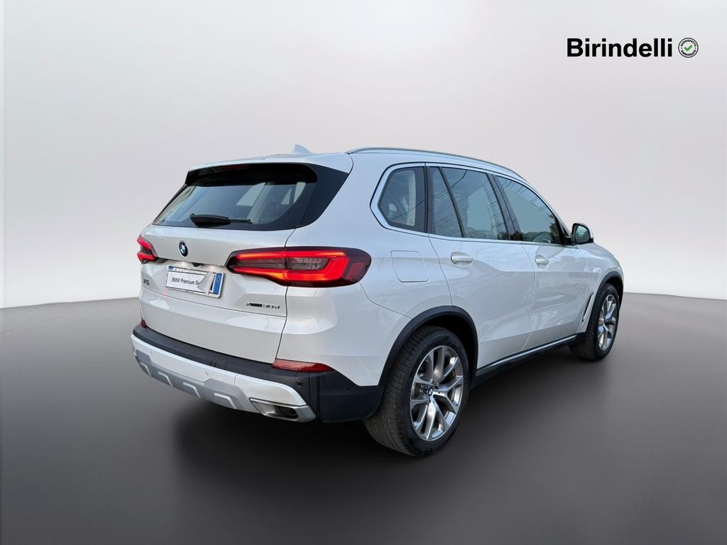 BMW X5 xdrive30d mhev 48V xLine auto