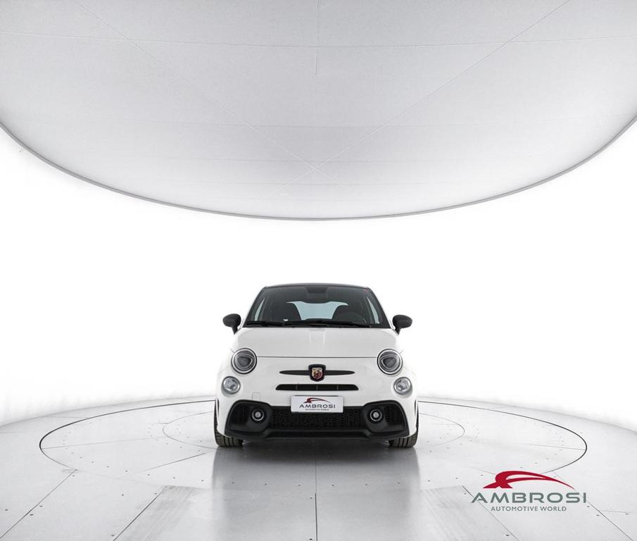 Abarth 695 1.4 t-jet 180cv