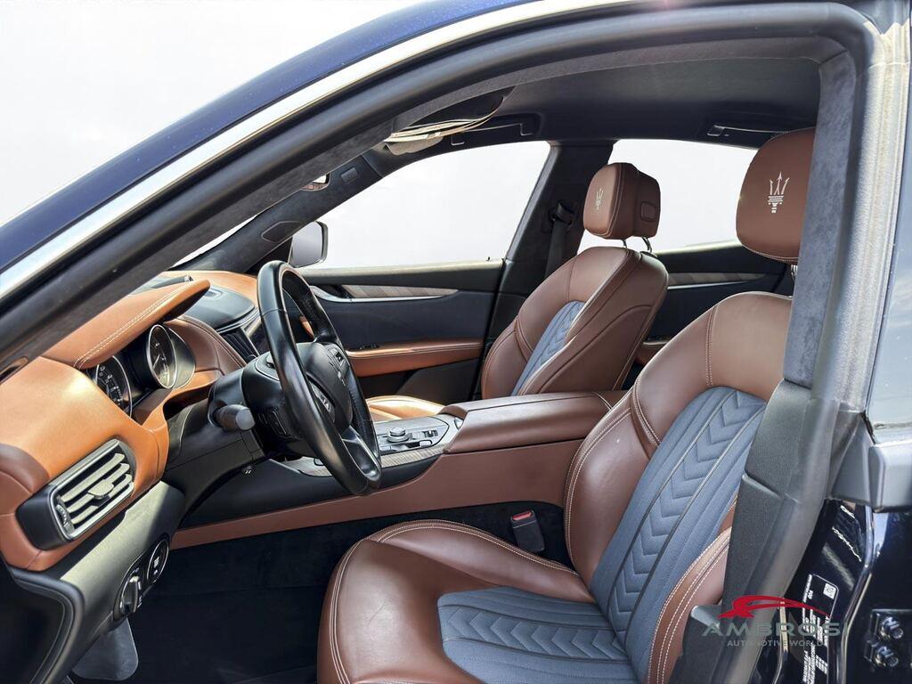 Maserati Levante 3.0 V6 Granlusso 350cv auto