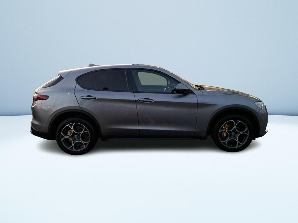 Alfa Romeo Stelvio 2.2 t Executive Q4 210cv auto my19