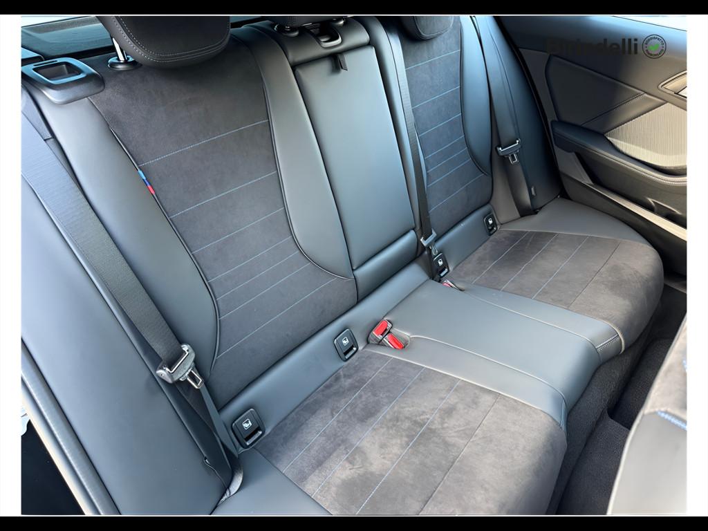 BMW Serie 1 120 48V MSport auto