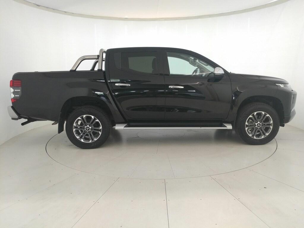 Mitsubishi L200 d.cab 2.3d Intense 4wd 150cv auto