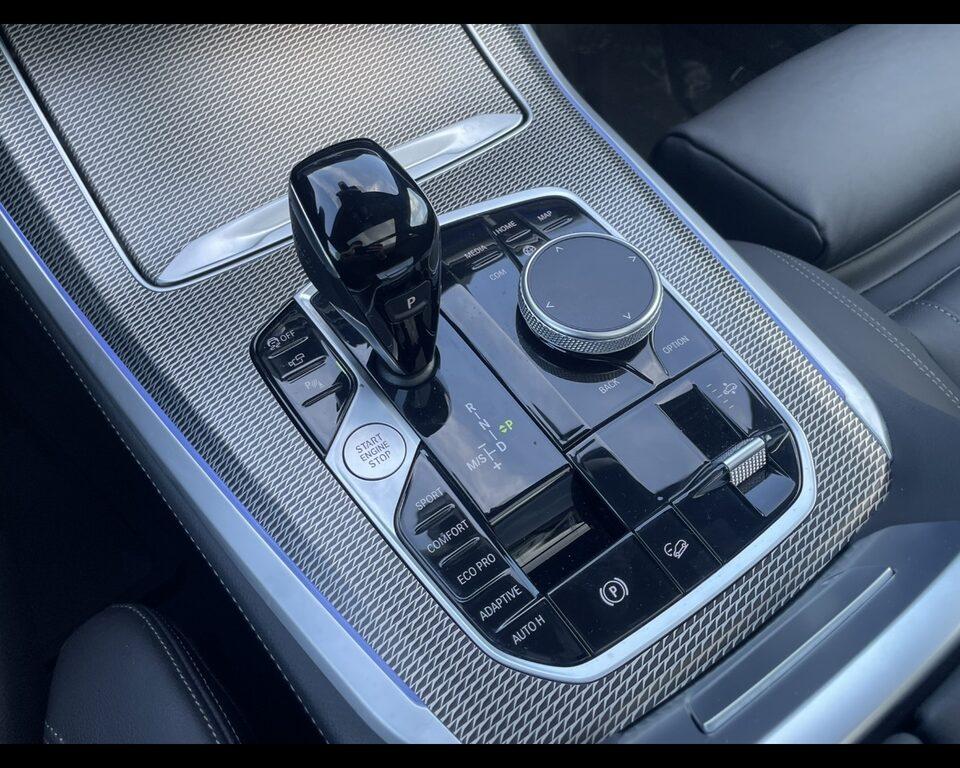BMW X5 xdrive40d mhev 48V Msport auto