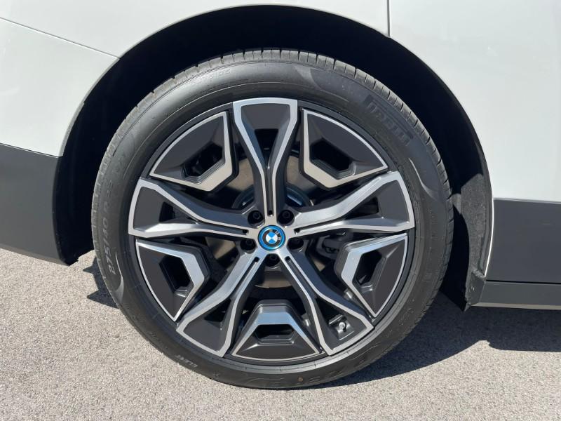 BMW iX xdrive40