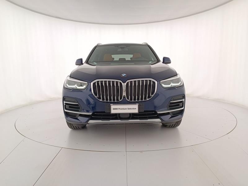 BMW X5 xdrive30d mhev 48V xLine auto