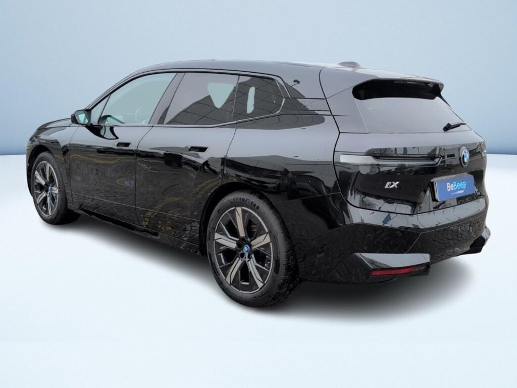 BMW iX xdrive40 pacchetto sportivo