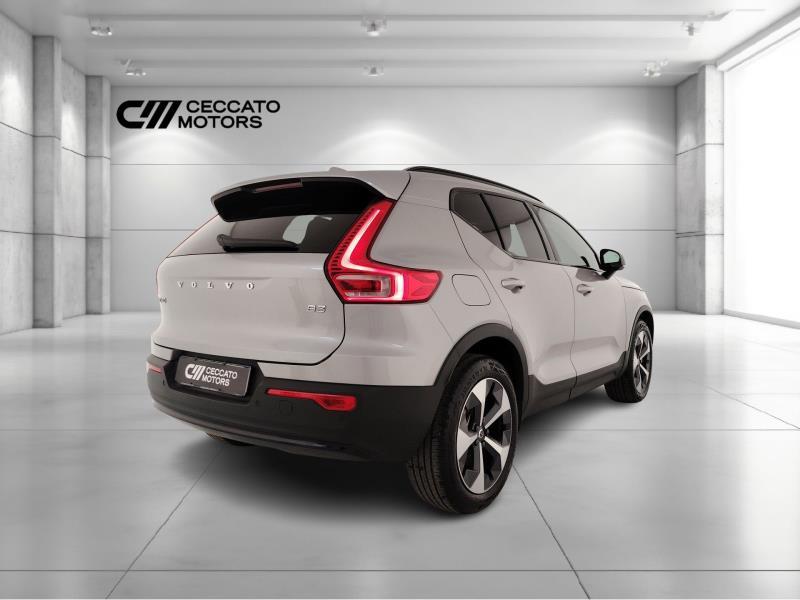 Volvo XC40 2.0 b3 Plus Dark auto
