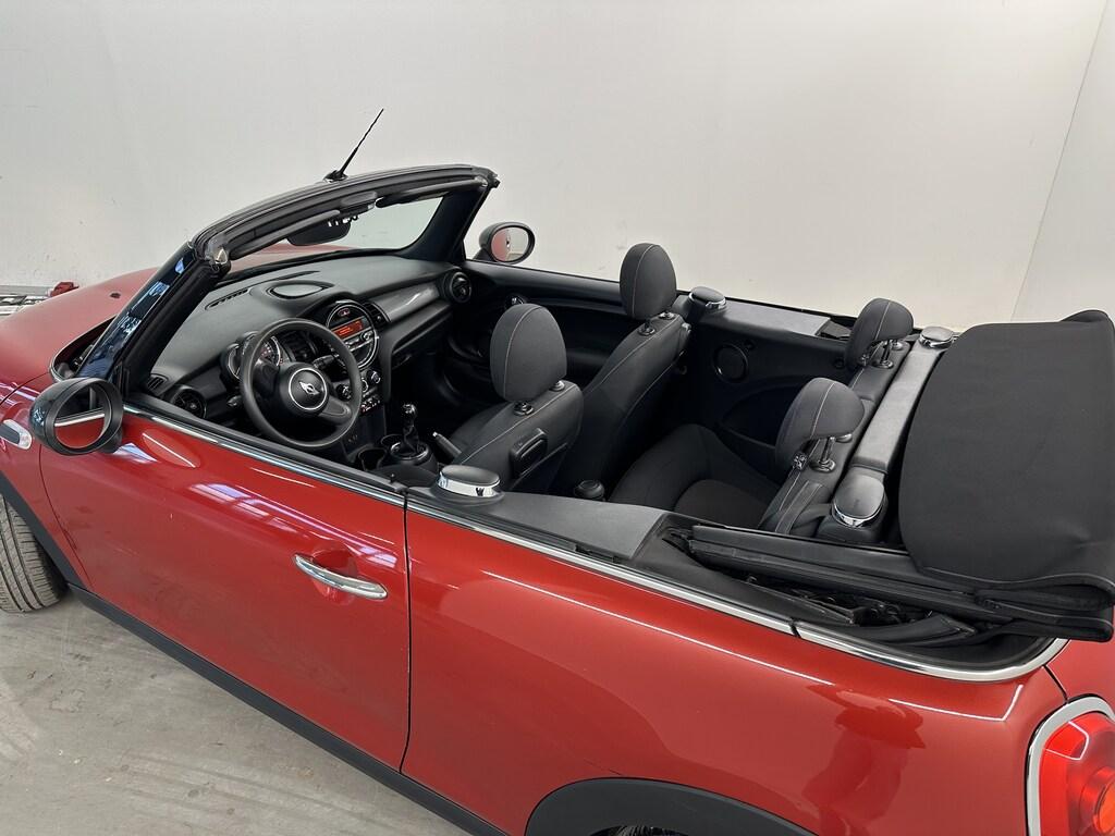 Mini Cooper D Cabrio 1.5 Cooper D