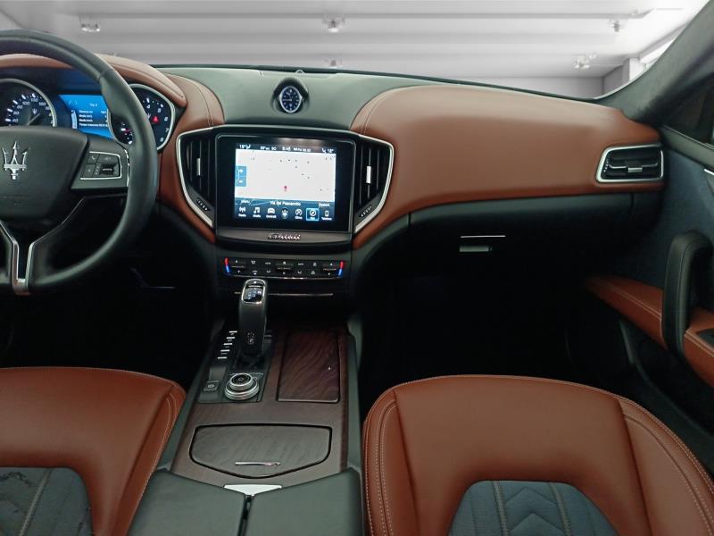 Maserati Ghibli 3.0 V6 bt Gransport Nerissimo 350cv auto my18