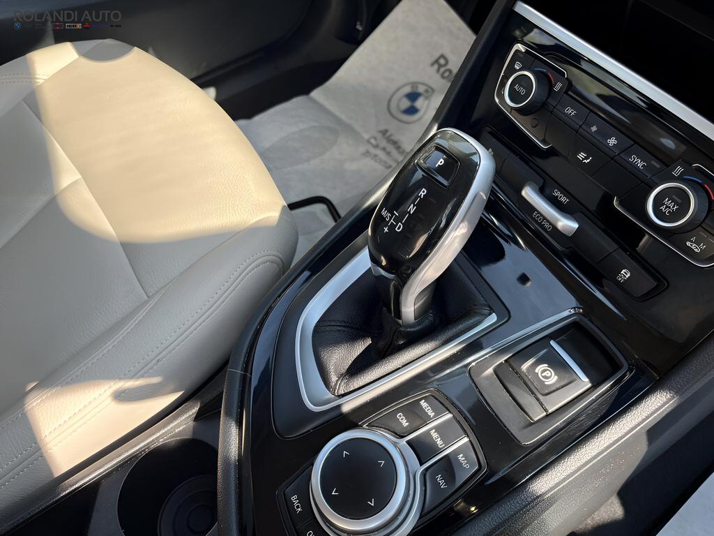 BMW Serie 2 218d Gran Tourer xdrive Advantage 7p.ti auto my20