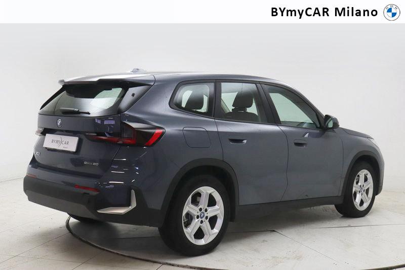 BMW iX1 edrive 20 X-Line