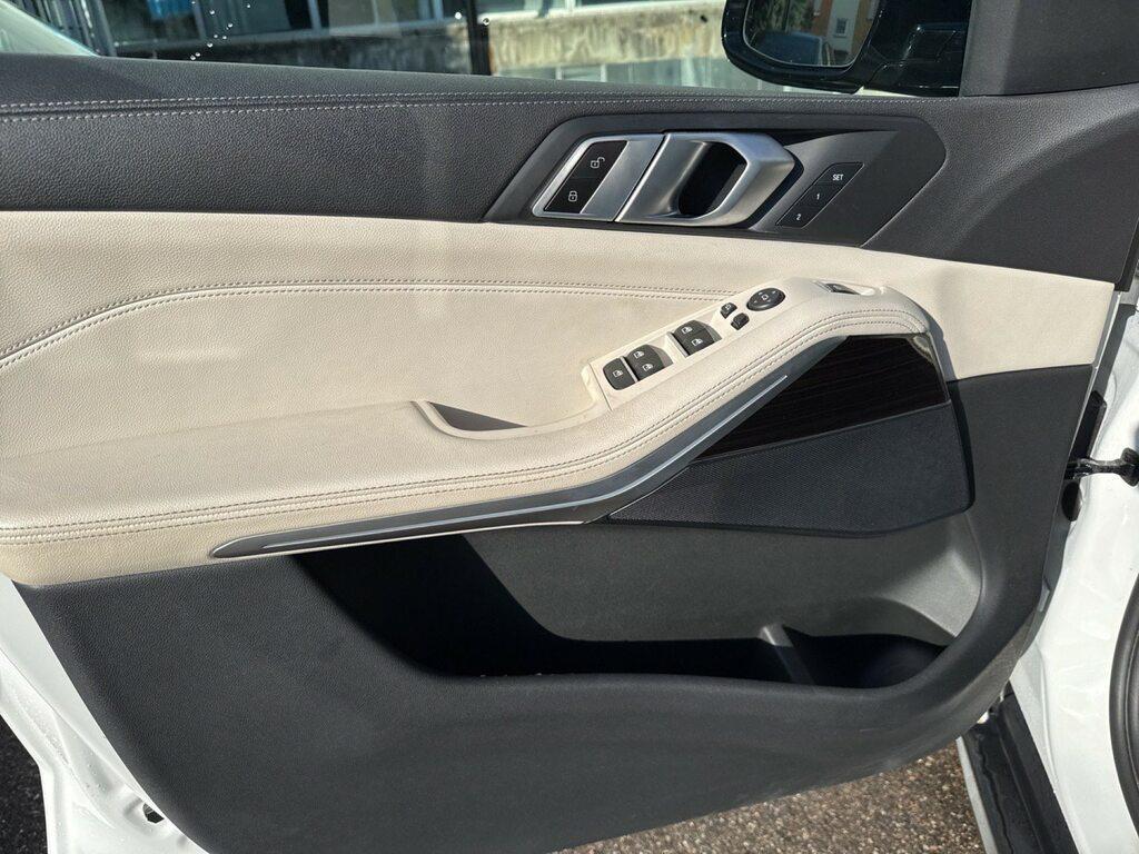 BMW X5 xdrive40d mhev 48V xLine auto