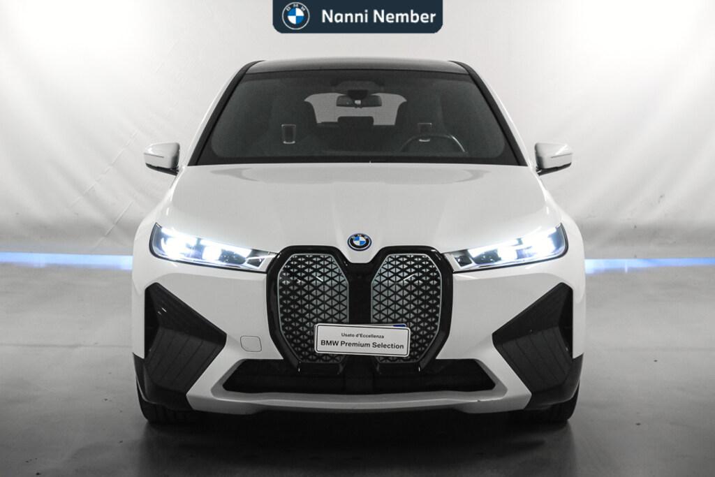 BMW iX xdrive40 pacchetto sportivo
