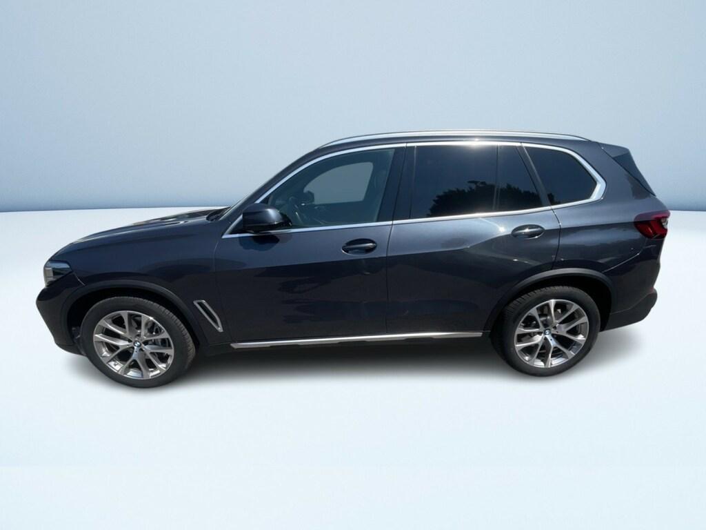 BMW X5 xdrive30d mhev 48V xLine auto