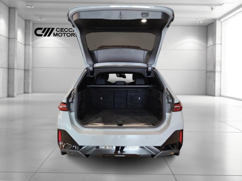BMW Serie 5 540d Touring 48V xdrive M Sport Pro auto