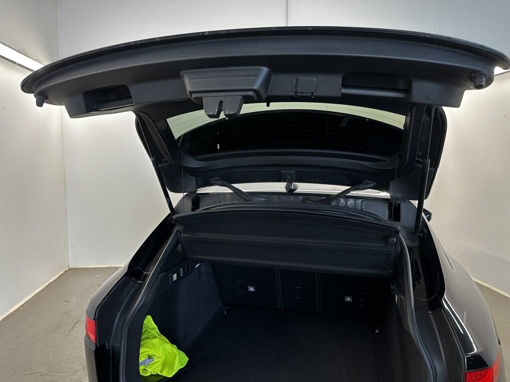 Jaguar F-Pace 2.0d i4 Pure awd 180cv auto my18