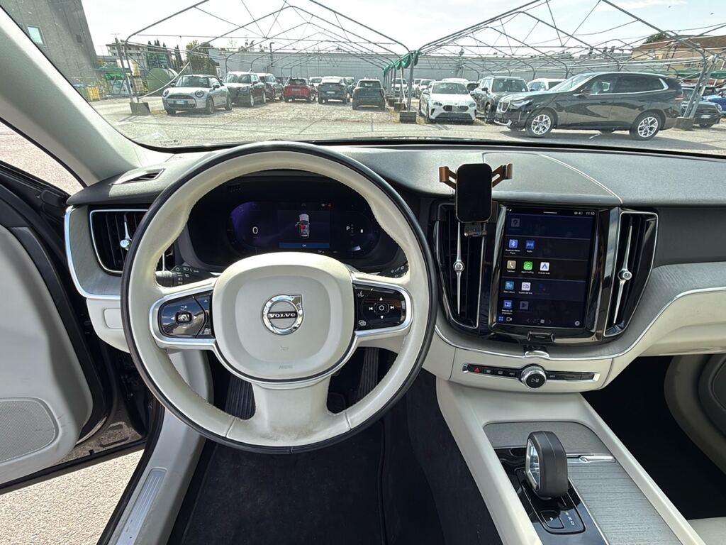 Volvo XC60 2.0 b4 Plus Bright awd auto