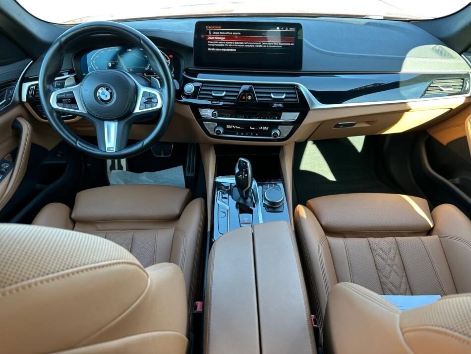 BMW Serie 5 530d Touring mhev 48V xdrive Msport auto