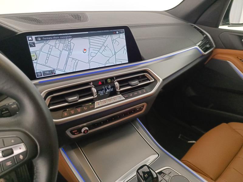 BMW X5 xdrive30d mhev 48V xLine auto
