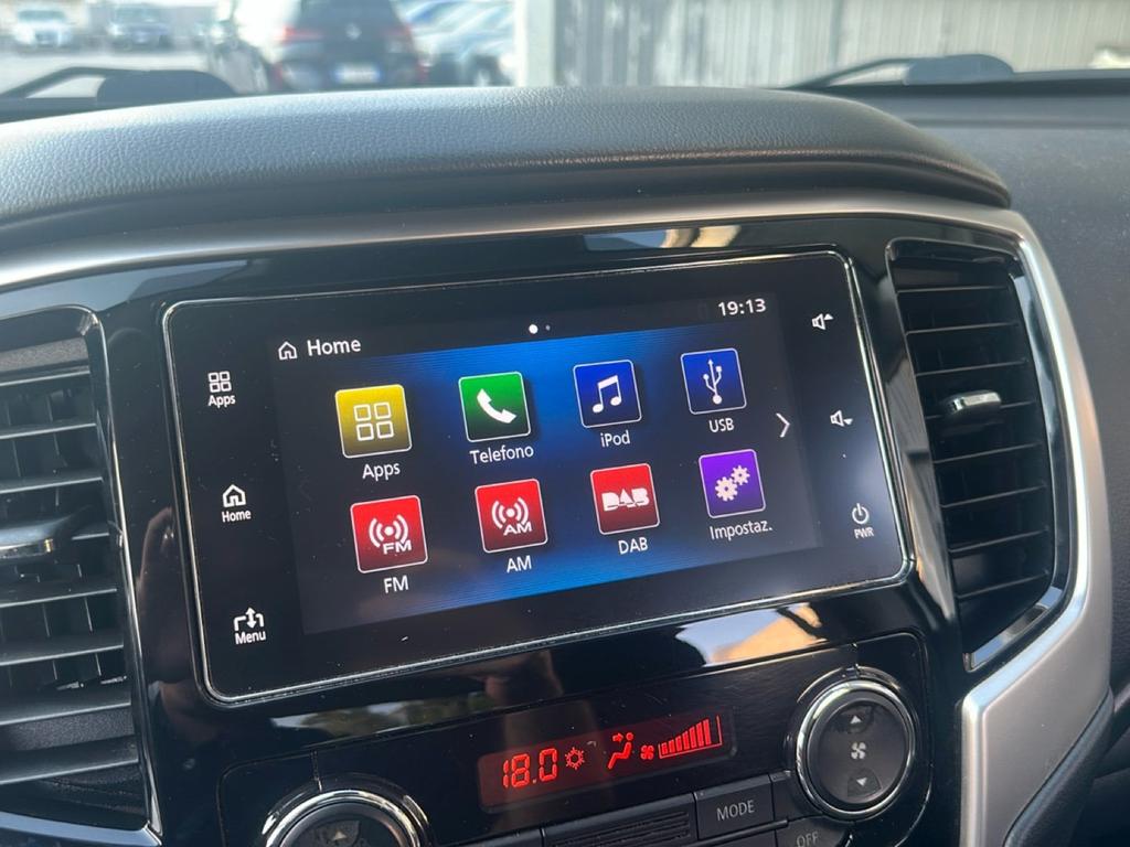 Mitsubishi L200 d.cab 2.3d Invite Connect 4wd 150cv