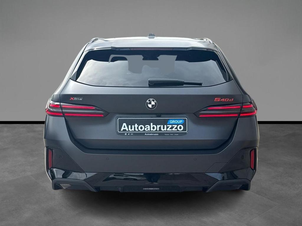 BMW Serie 5 540d Touring 48V xdrive M Sport Pro auto