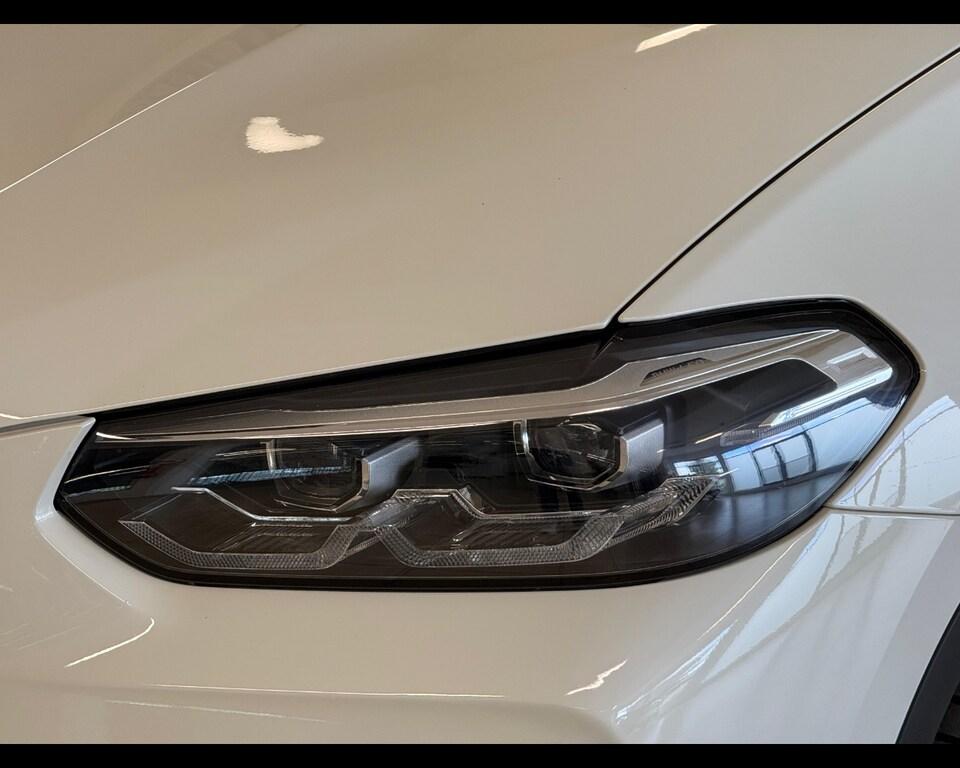 BMW X3 xdrive20d mhev 48V auto