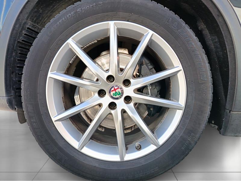 Alfa Romeo Stelvio 2.2 t Business Q4 210cv auto