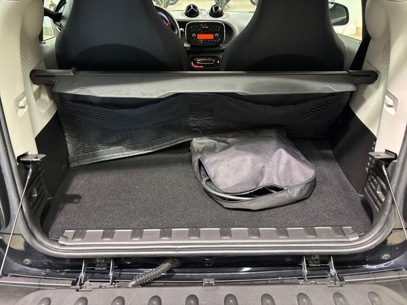 Smart fortwo eq Pure 22kW