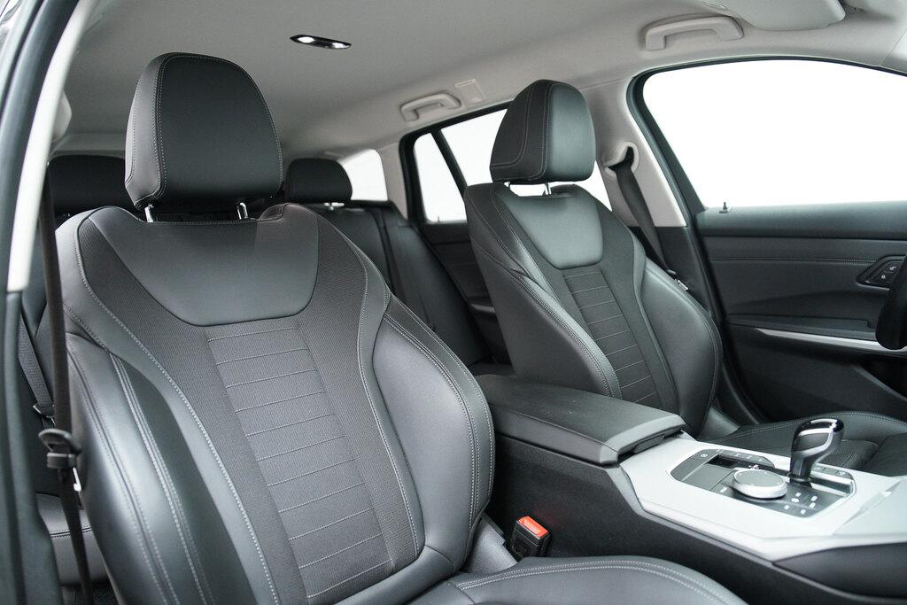 BMW Serie 3 320d Touring mhev 48V xdrive Business Advantage auto