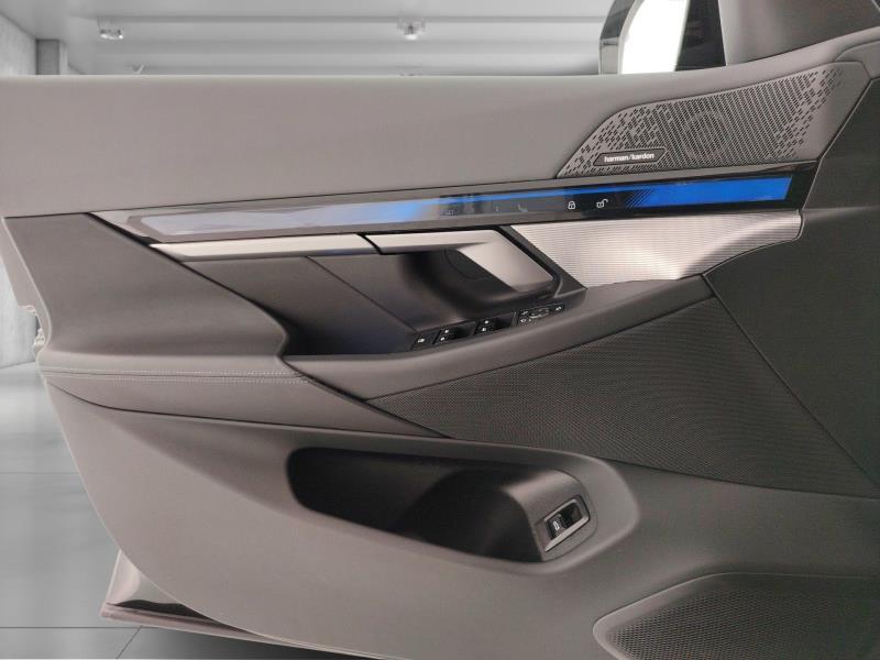 BMW i5 M i5 M60 M Sport Pro