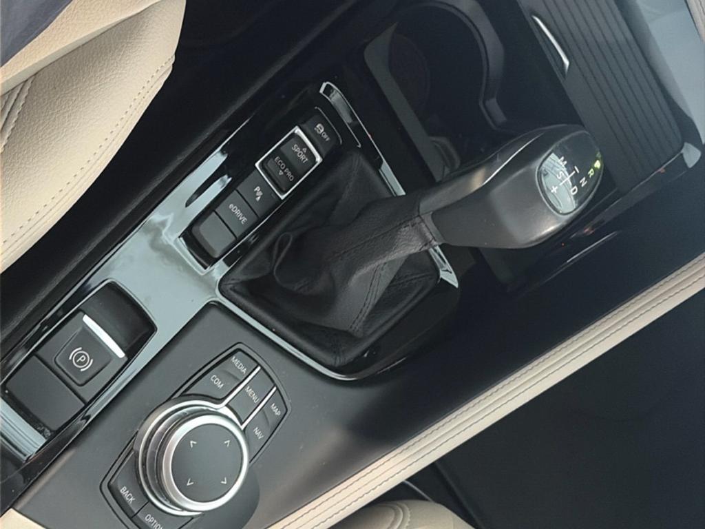 BMW X2 xdrive25e Business X auto