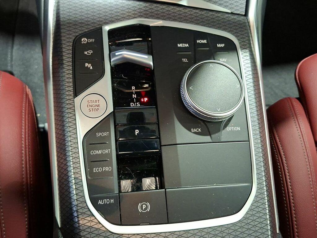 BMW Serie 3 320d Touring mhev 48V auto