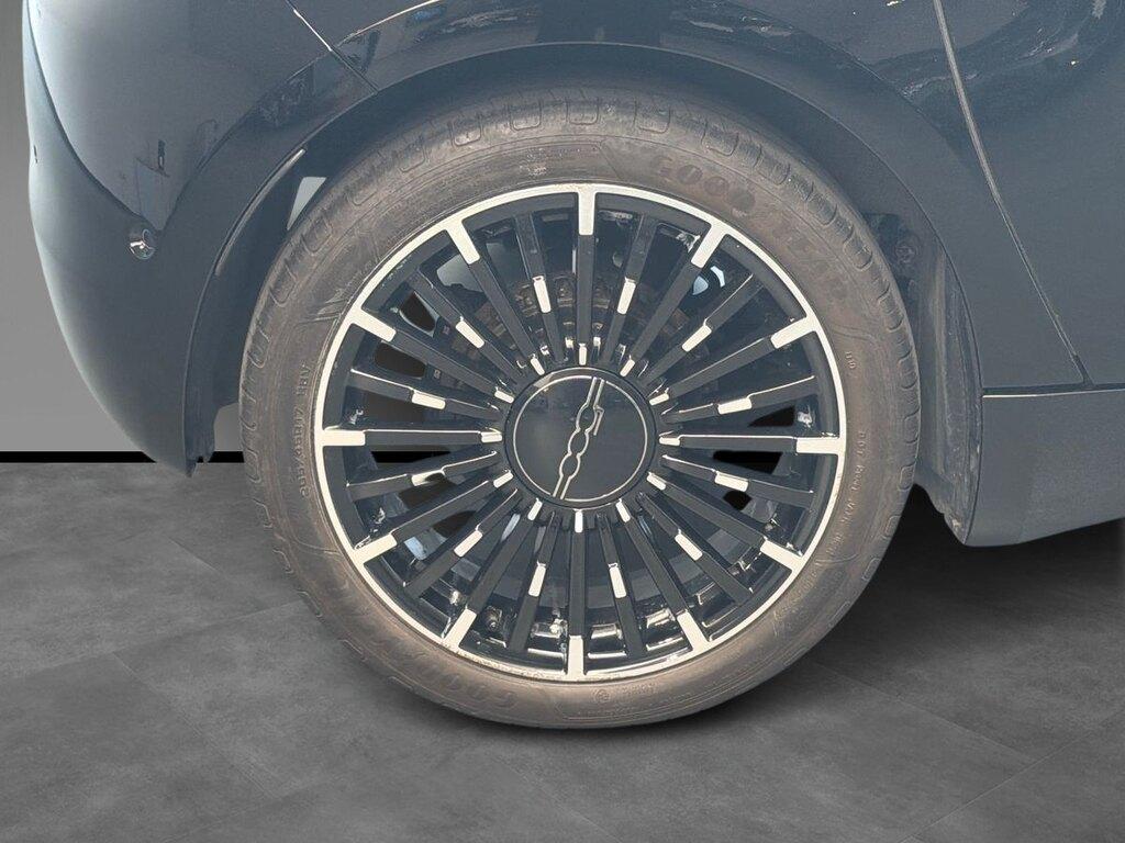 Fiat 500 e 3+1 La Prima