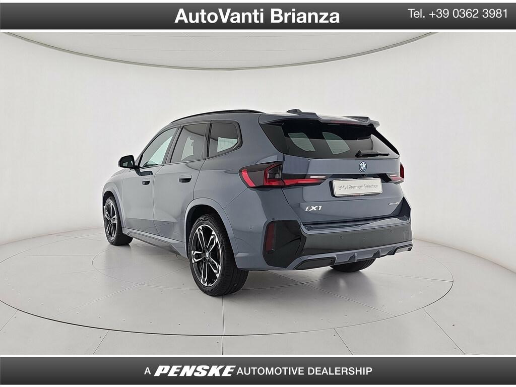 BMW iX1 edrive 20 X-Line