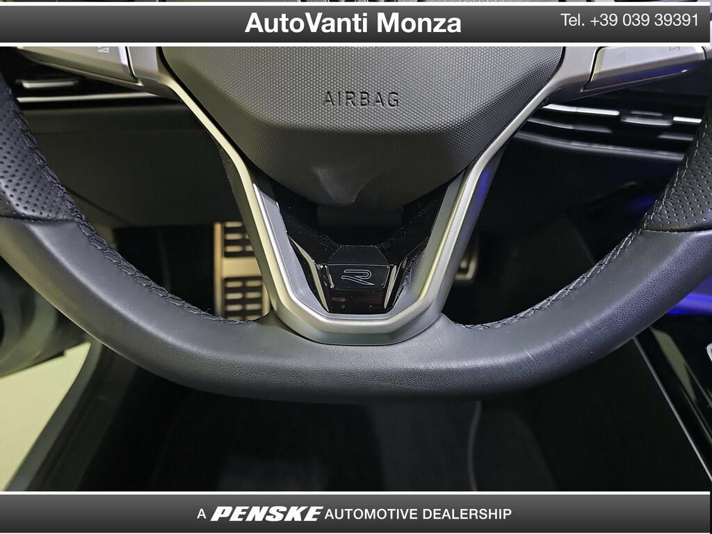 Volkswagen Golf 1.5 etsi R-Line Plus 115cv dsg