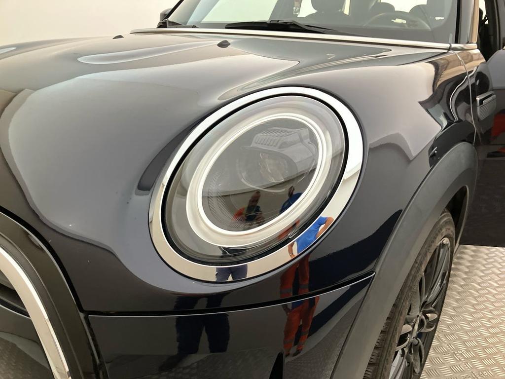 Mini Cooper 1.5 TwinPower Turbo Cooper Business DCT