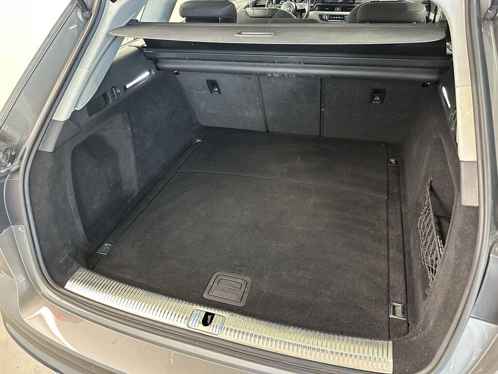 Audi A4 Avant 35 2.0 tdi mhev Business Advanced 163cv s-tronic