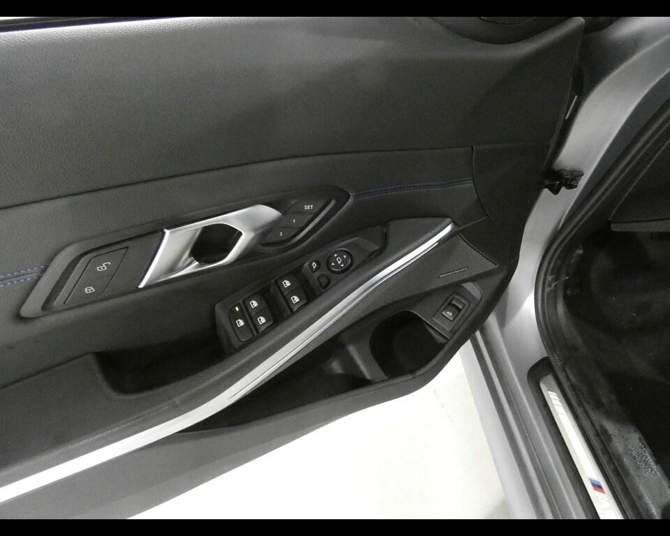 BMW Serie 3 330d Touring mhev 48V Msport xdrive auto