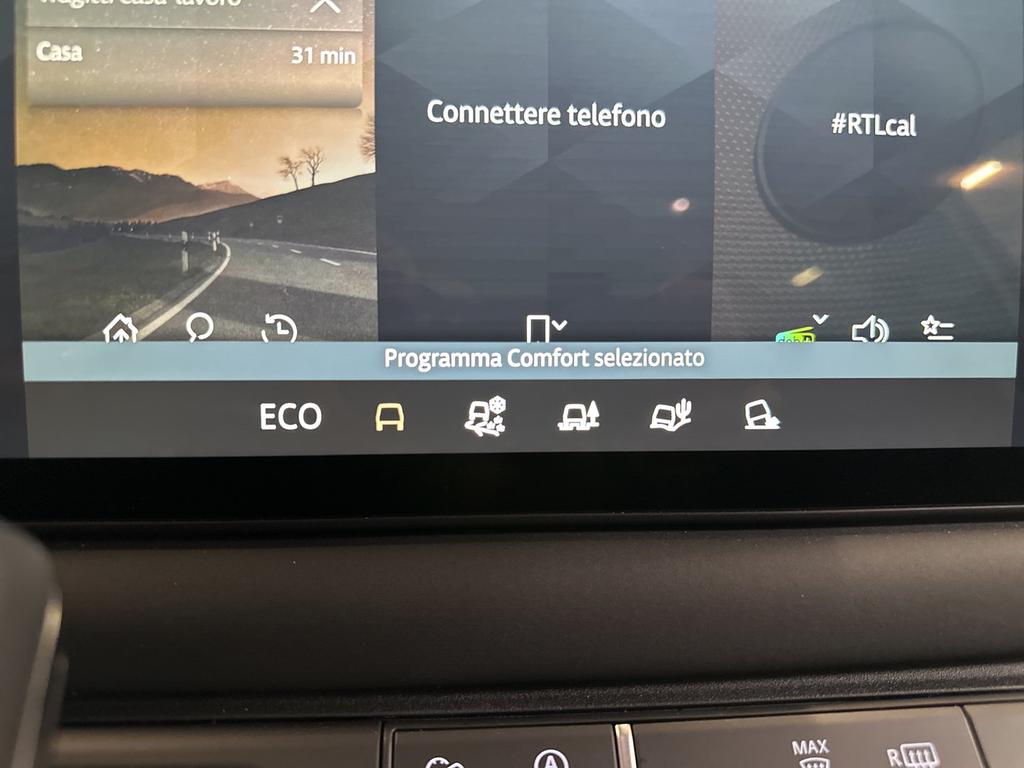 Land Rover Defender 90 3.0d i6 mhev X-Dynamic SE awd 200cv auto