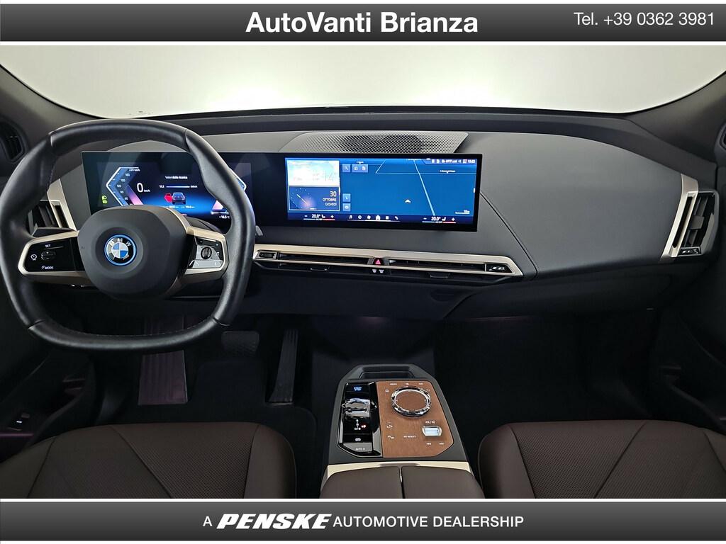 BMW iX xdrive50 pacchetto sportivo