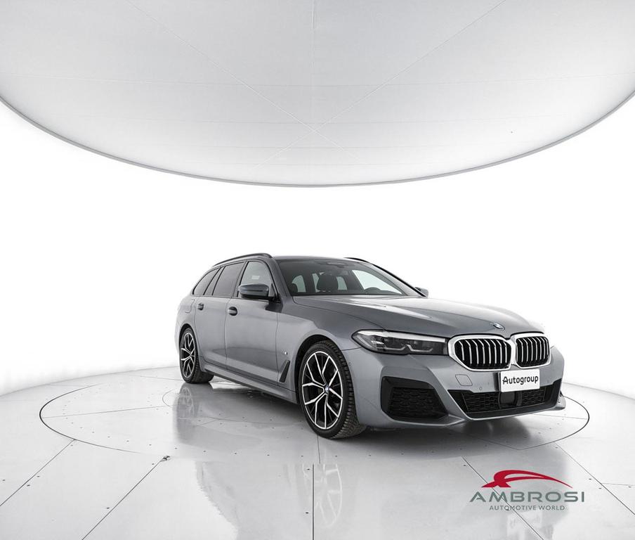 BMW Serie 5 518d Touring mhev 48V Msport auto
