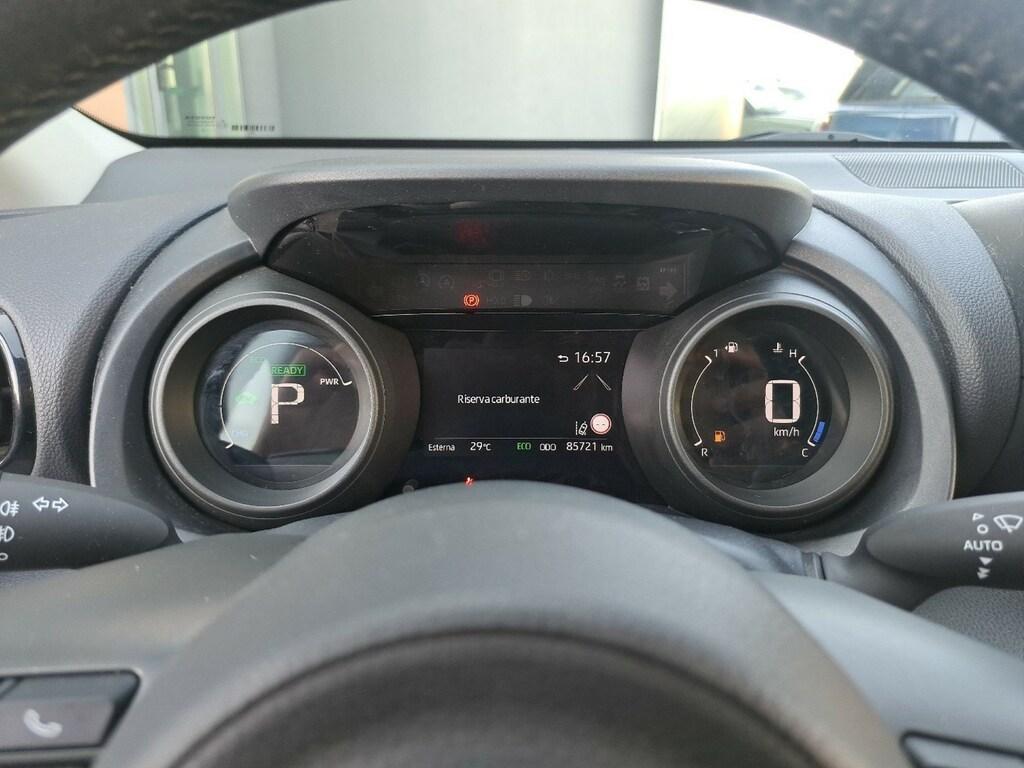 Toyota Yaris 1.5 hybrid Trend