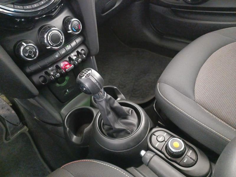 Mini Cooper 1.5 TwinPower Turbo Cooper Business