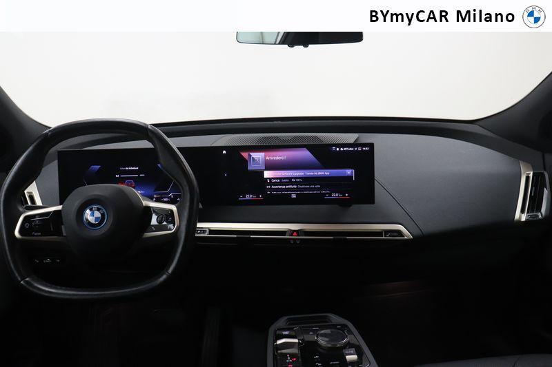 BMW iX xdrive50 pacchetto sportivo