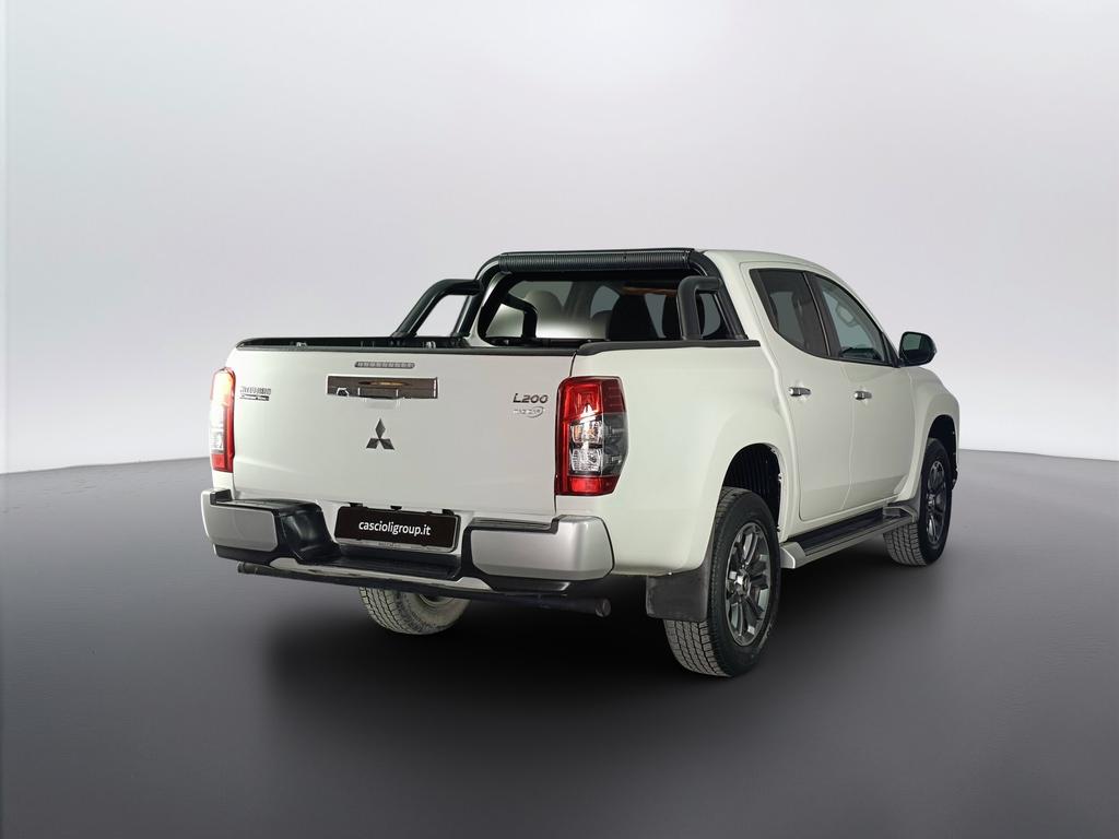 Mitsubishi L200 d.cab 2.3d Intense 4wd 150cv